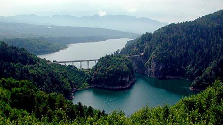 Il lago di Santa Giustina (wikipedia)