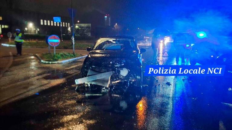 Imola, schianto violento in via della Cooperazione