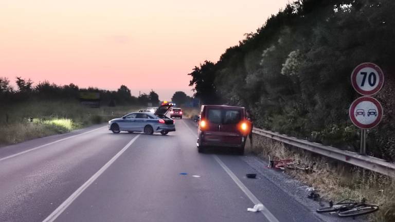 Furgone travolge bici in via Trieste a Ravenna. Morto un 39enne