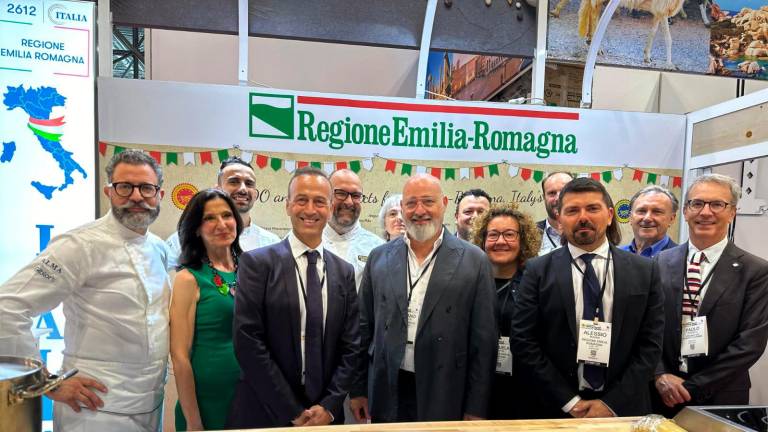 Export agroalimentare dell’Emilia-Romagna negli Usa: +48% in 5 anni. Nel 2024 già 6mila tonnellate di Parmigiano Reggiano