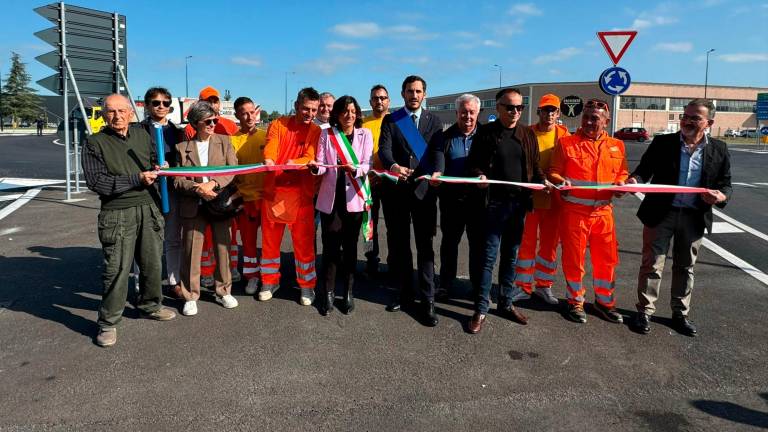 Inaugurata la rotonda di Panighina: è finita un’attesa di 20 anni