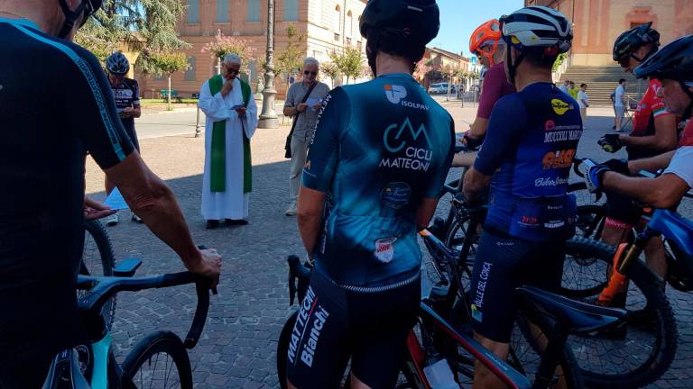 Longiano, la tappa domenicale al santuario la benedizione dei ciclisti