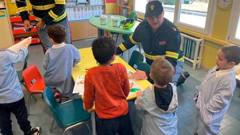 Cesena, la Polizia stradale alla scuola dell’Infanzia di San Giorgio spiega le principali regole della circolazione - Gallery