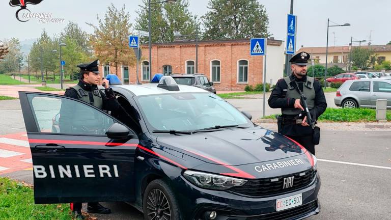 Rubano al centro commerciale: inseguiti e catturati dai Carabinieri a Forlimpopoli