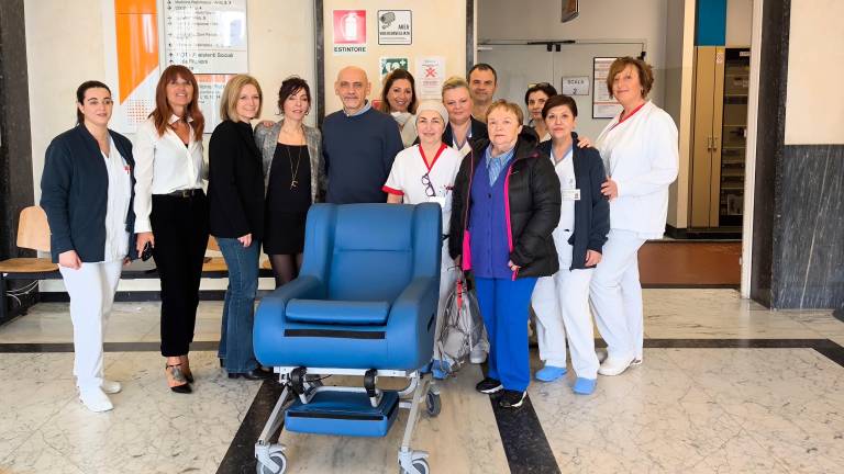 Forlì, dono di una culla care indoor a Geriatria. Sarà utilizzata anche per pazienti in «condizione di agitazione»