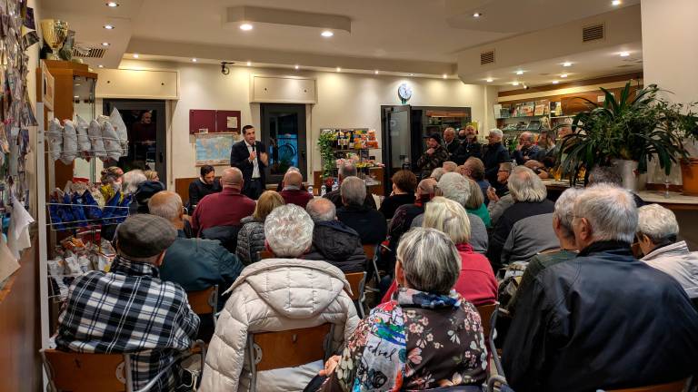 L’incontro di ieri al bar Roma di San Damiano