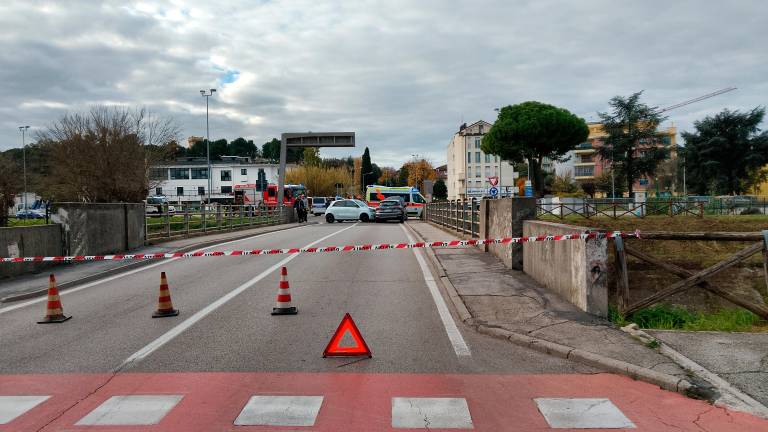 Rimini, scontro fra auto fra via Covignano e la Statale