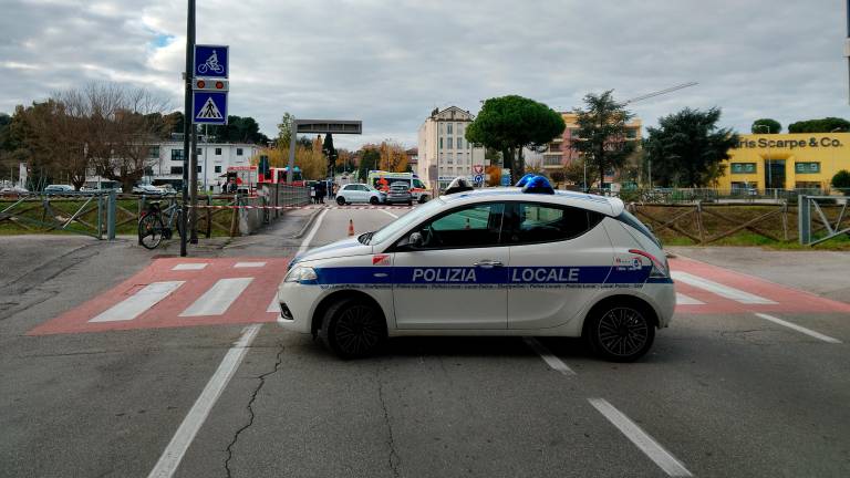 Rimini, scontro fra auto fra via Covignano e la Statale