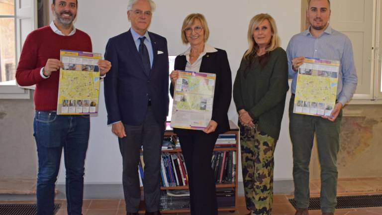 Il Rotary club di Ravenna consegna al Comune mappa per viaggiare tra le opere d’arte