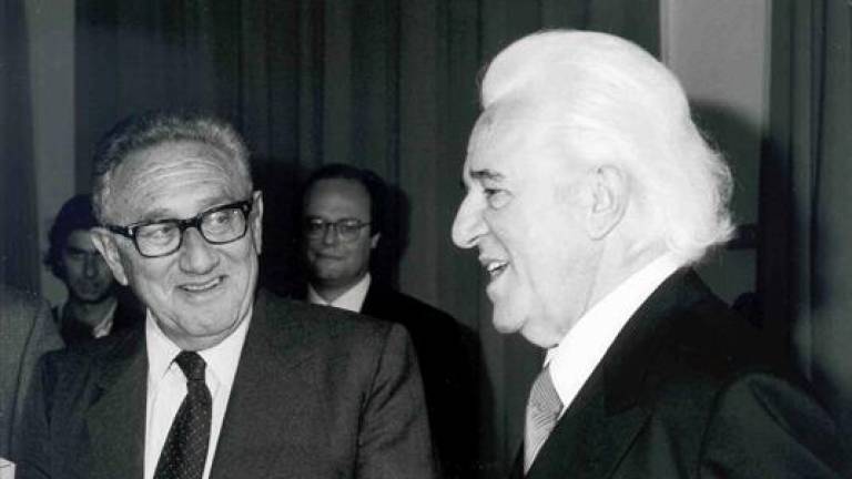 Dasi con Henry Kissinger