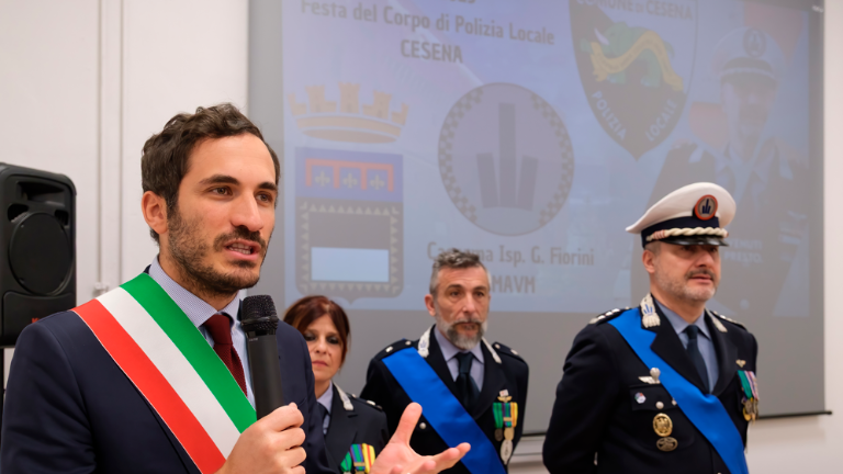 Cesena, “Grazie per il vostro impegno durante l’alluvione”: encomi e riconoscimenti alla festa della Polizia Locale - Gallery