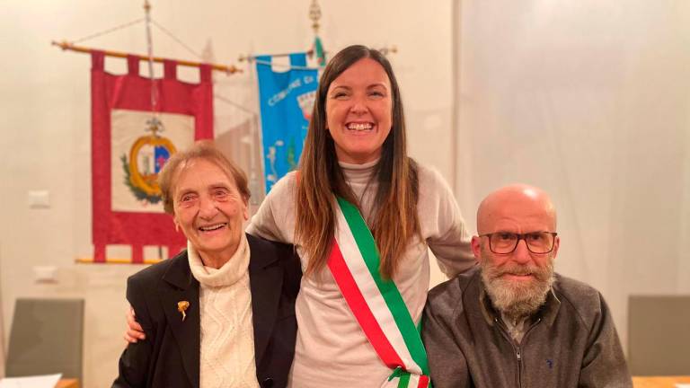 La sindaca Marianini con i premiati