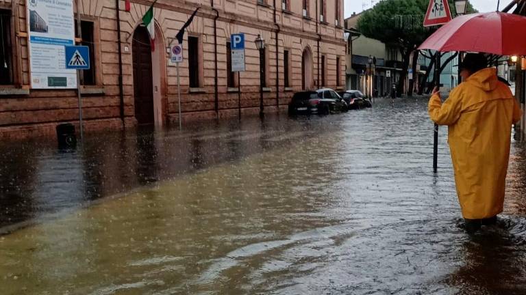 Strada allagata a Cesenatico