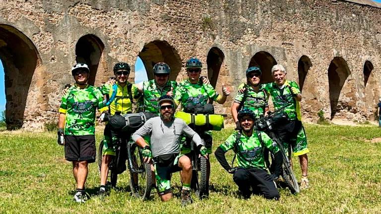 Ciclisti di Cesena sui pedali dalla sorgente alla foce del Tevere