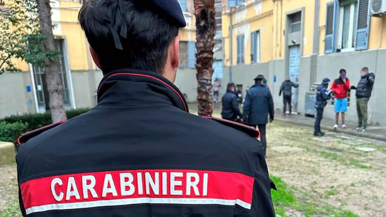 Forlì, controlli nelle case popolari: trovati inquilini non registrati e droga