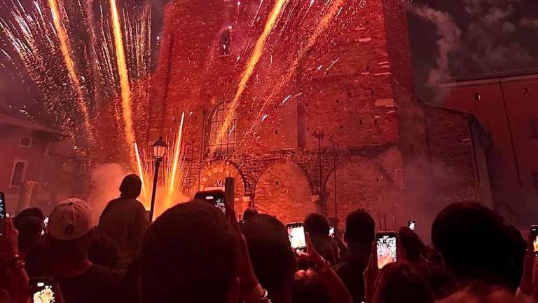 Spettacolo pirotecnico in piazza a Sarsina