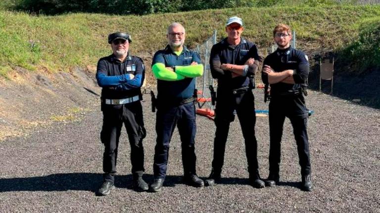 Ai campionati nazionali di tiro difensivo titolo tricolore per gli agenti di Cesenatico e Rimini