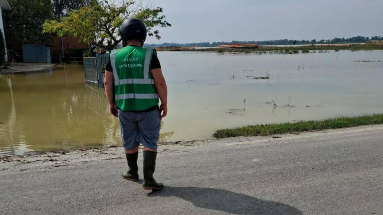 Cesena, angeli del fango in quad: «La situazione è ancora più grave di quel che si vede nei video»