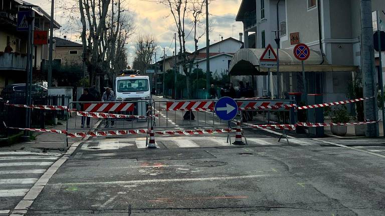 San Mauro Mare, si apre una voragine: via Litorale Marina chiusa al traffico - Gallery