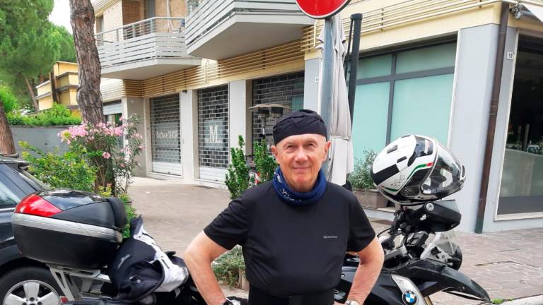 Piero Pieri alla partenza con la sua moto