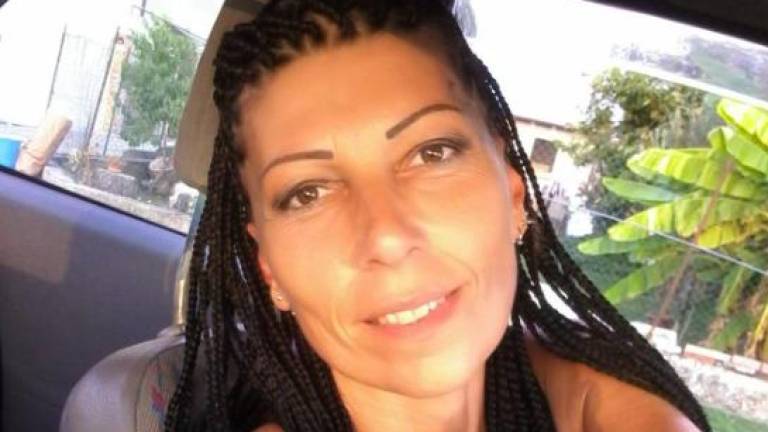 Auto nel Po, Lorena già accoltellata prima di finire nel fiume: è femminicidio