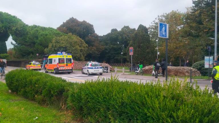 Rimini. Muore a 91 anni per un malore vicino all’arco d’Augusto