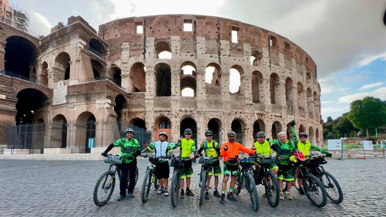 Ciclisti di Cesena sui pedali dalla sorgente alla foce del Tevere