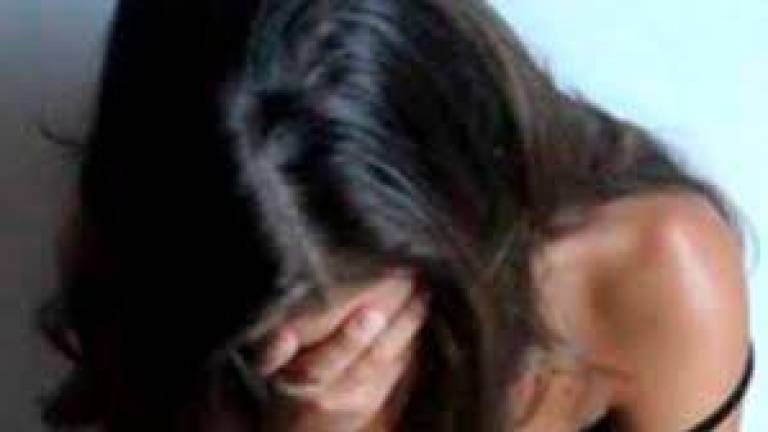 San Marino, ubriaco e sotto effetto di droghe malmena una donna: in carcere un 56enne italiano