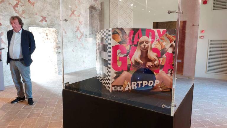 Rimini, da Picasso a Warhol: le cover d’artista dei grandi vinili in mostra - Gallery