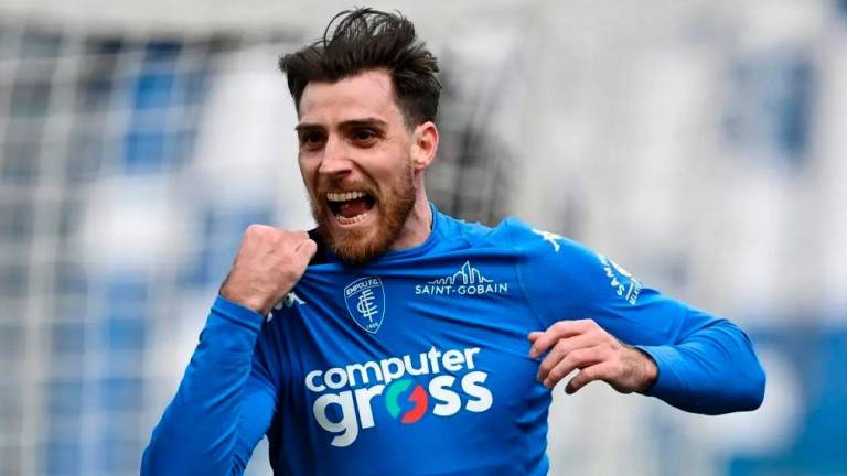 Simone Bastoni festeggia il gol vittoria in casa del Sassuolo (www.empolifc.com)