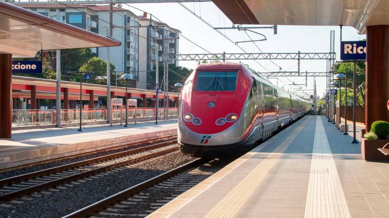 La stazione dei treni di Riccione dove la bambina è scesa restando da sola