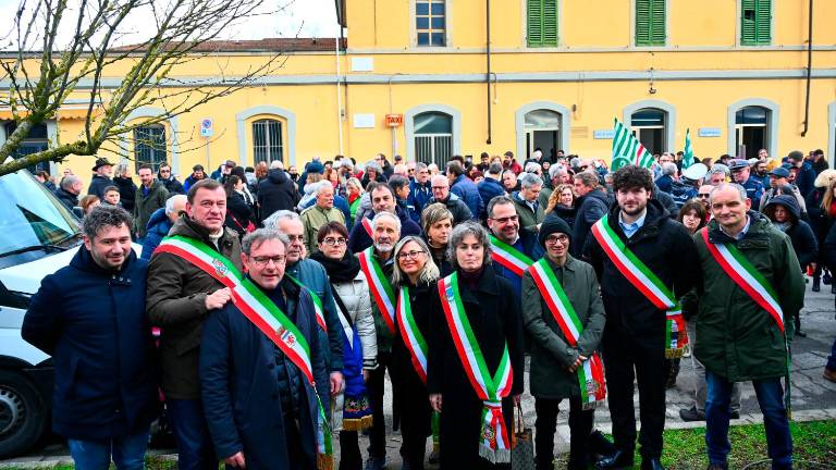 “Per la Faentina vogliamo nuovi treni e indennizzi per i pendolari”: la lotta per un servizio accettabile