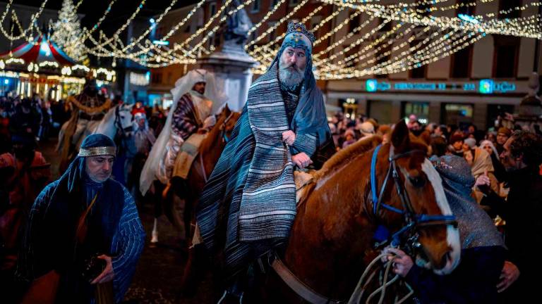 Befana in Romagna, da Cristina D’Avena a Orietta Berti, dal tuffo in mare alla Pasquella GALLERY