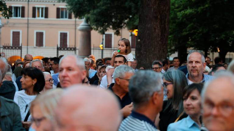 Cesena, mille persone alla festa per la rielezione di Lattuca