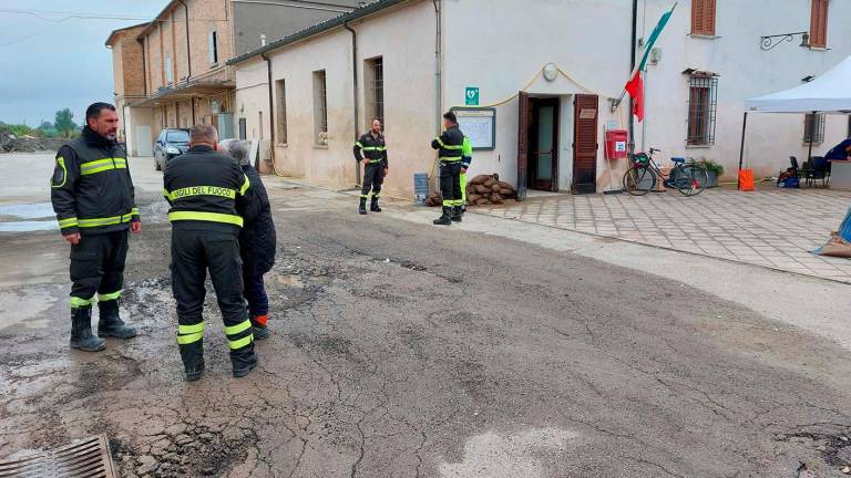 Traversara, ripartiti i lavori al cantiere, chiuso il centro accoglienza al Palasport - Gallery