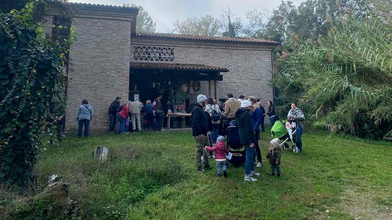 Bagnacavallo, al Podere Pantaleone la festa dei nuovi nati e una scultura per “Pavlèna” - Gallery