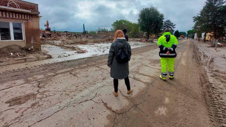 Traversara, ripartiti i lavori al cantiere, chiuso il centro accoglienza al Palasport - Gallery