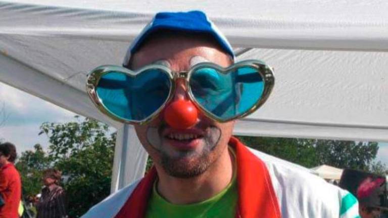 Massimiliano Petrini nelle vesti di clown Caramello