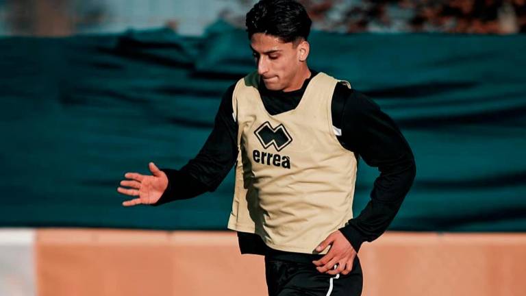 Flavio Russo al suo primo allenamento con la casacca bianconera (foto Cesena Fc)