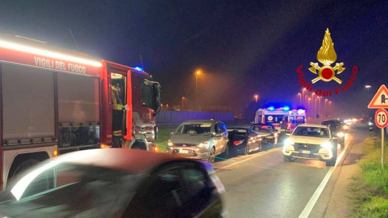 Secante in tilt a Cesena per un incidente tra tre auto