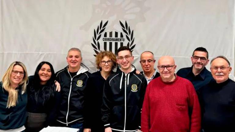 Alessio Checchia, al centro nella foto, è dal 7 febbraio il presidente del Coordinamento Club Cesena