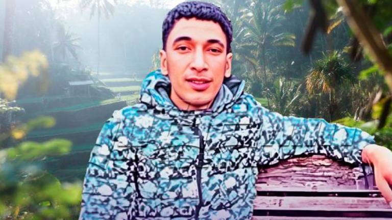 Muhammad Sitta, 23 anni, è stato ucciso dai colpi di pistola dal comandante dei carabinieri dopo aver accoltellato i passanti