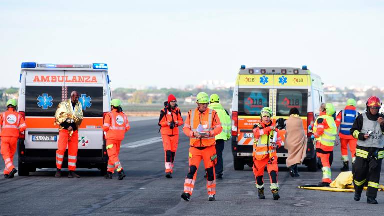 Rimini, simulazione di incidente aereo: maxi-esercitazione in aeroporto - Gallery