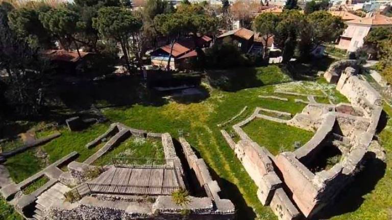 L’anfiteatro romano visto dall’alto