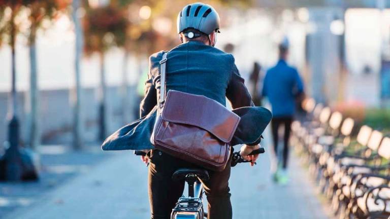 Castel Bolognese, 59 persone pagate per andare al lavoro in bicicletta