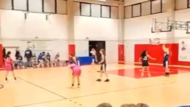 Basket, insulti razzisti. Condanna dagli assessori allo sport di Rimini e Cesena