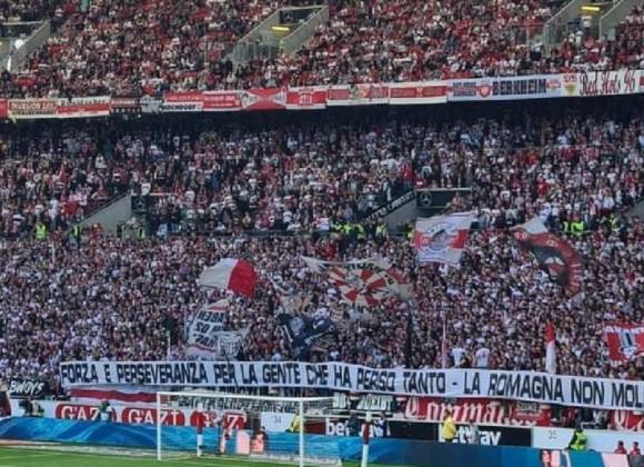 Striscione Degli Ultras Dello Stoccarda Per L'alluvione: "La Romagna ...