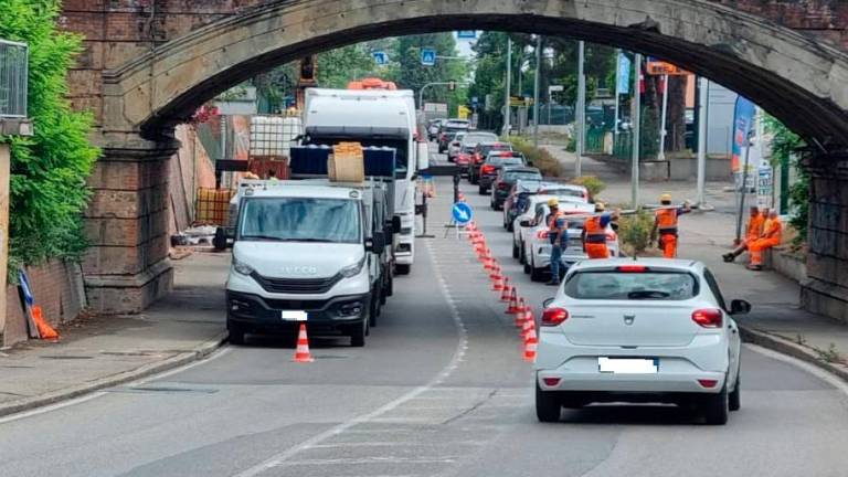 Imola e via Selice a senso unico. Il sindaco: “Avremo una città migliore, serve un po’ di pazienza”