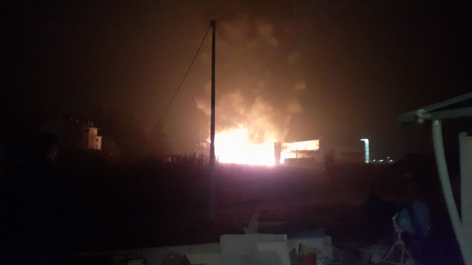 Incendio a Cesena a fuoco la Campomaggi Caterina Lucchi I VIDEO